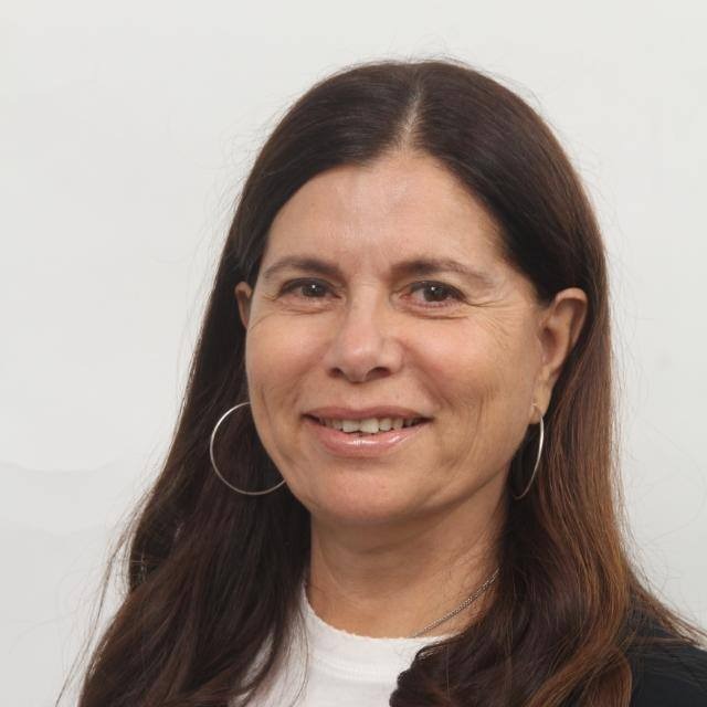 דליה אזוגי